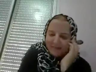 Arabų mama nešvankus kalbėti